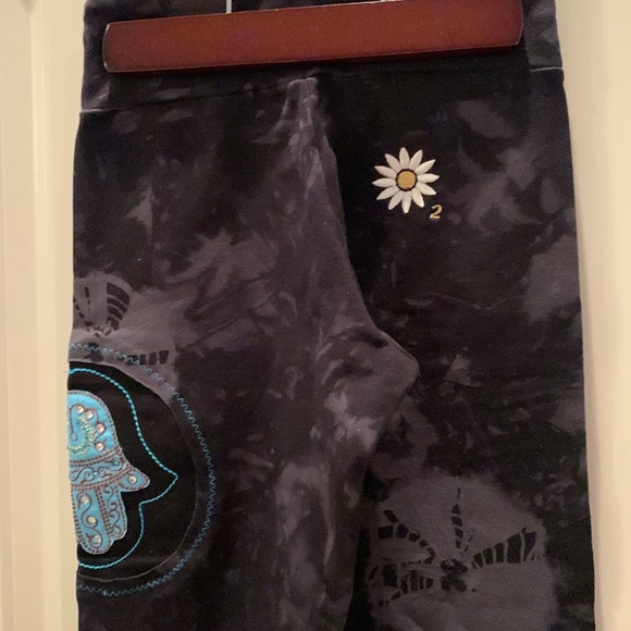 Half pants - Picture 3 of 5